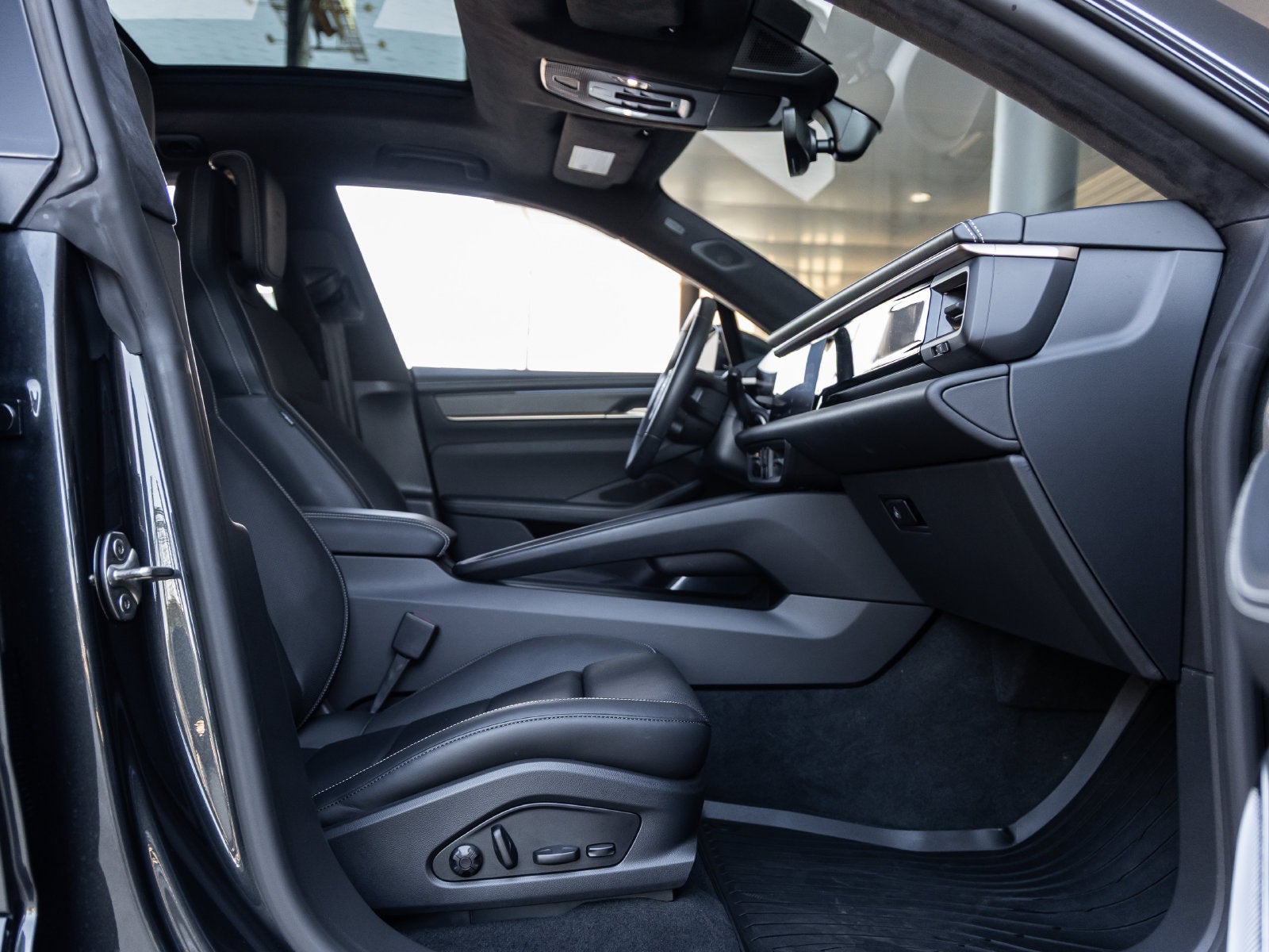 2024 Porsche Macan Macan Turbo