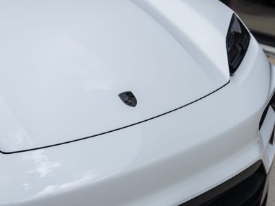 2025 Porsche Macan Turbo Electric