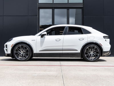 2025 Porsche Macan Turbo Electric
