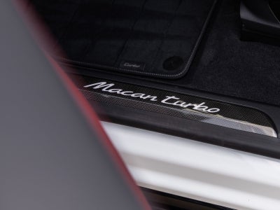 2025 Porsche Macan Turbo Electric