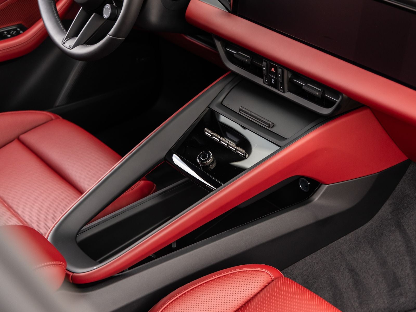 2025 Porsche Macan Turbo Electric