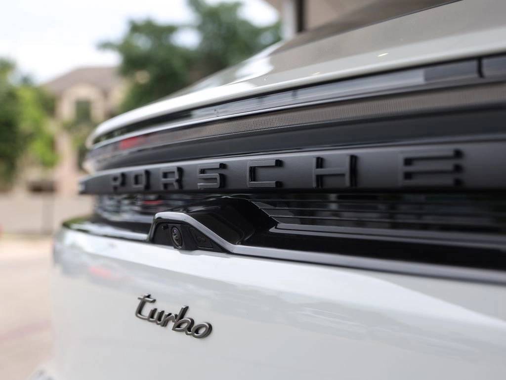 2025 Porsche Macan Turbo Electric