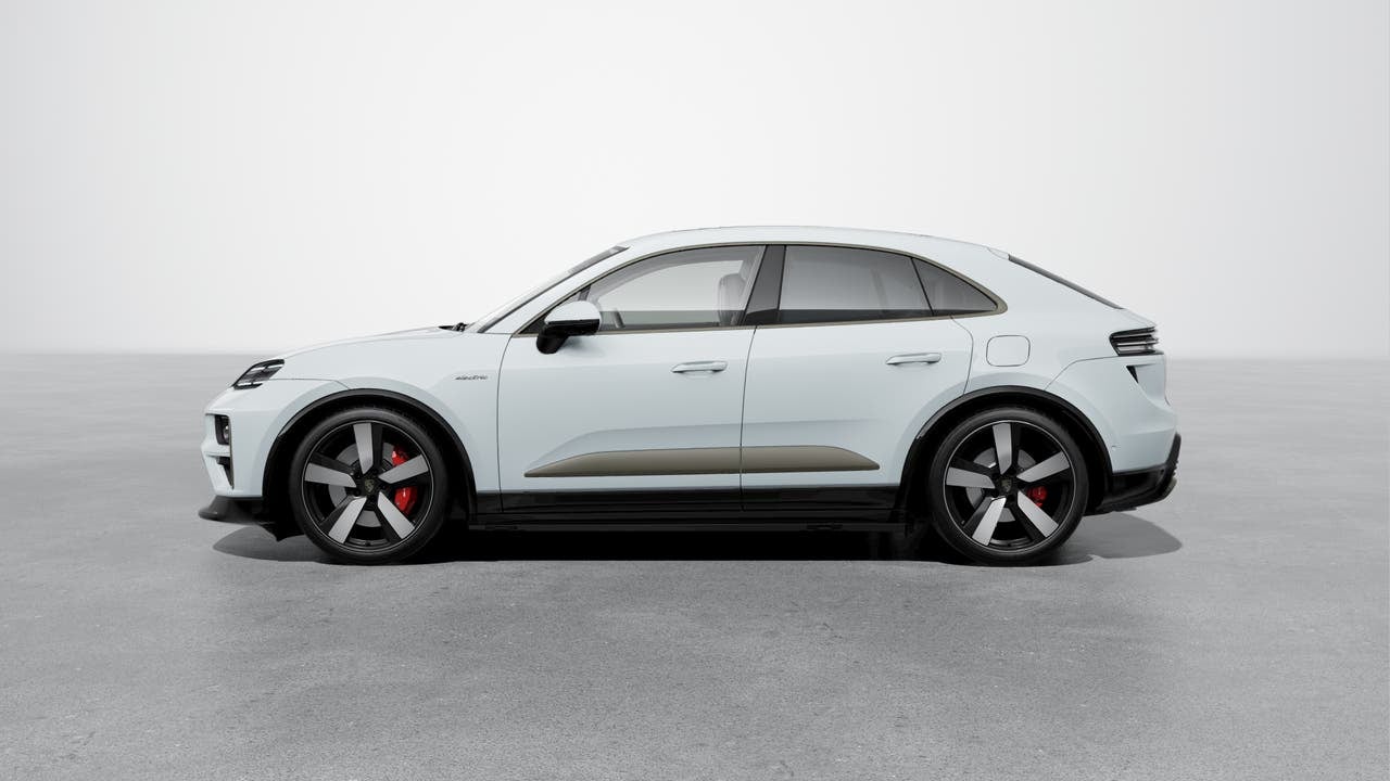 2026 Porsche Macan Macan Turbo Electric