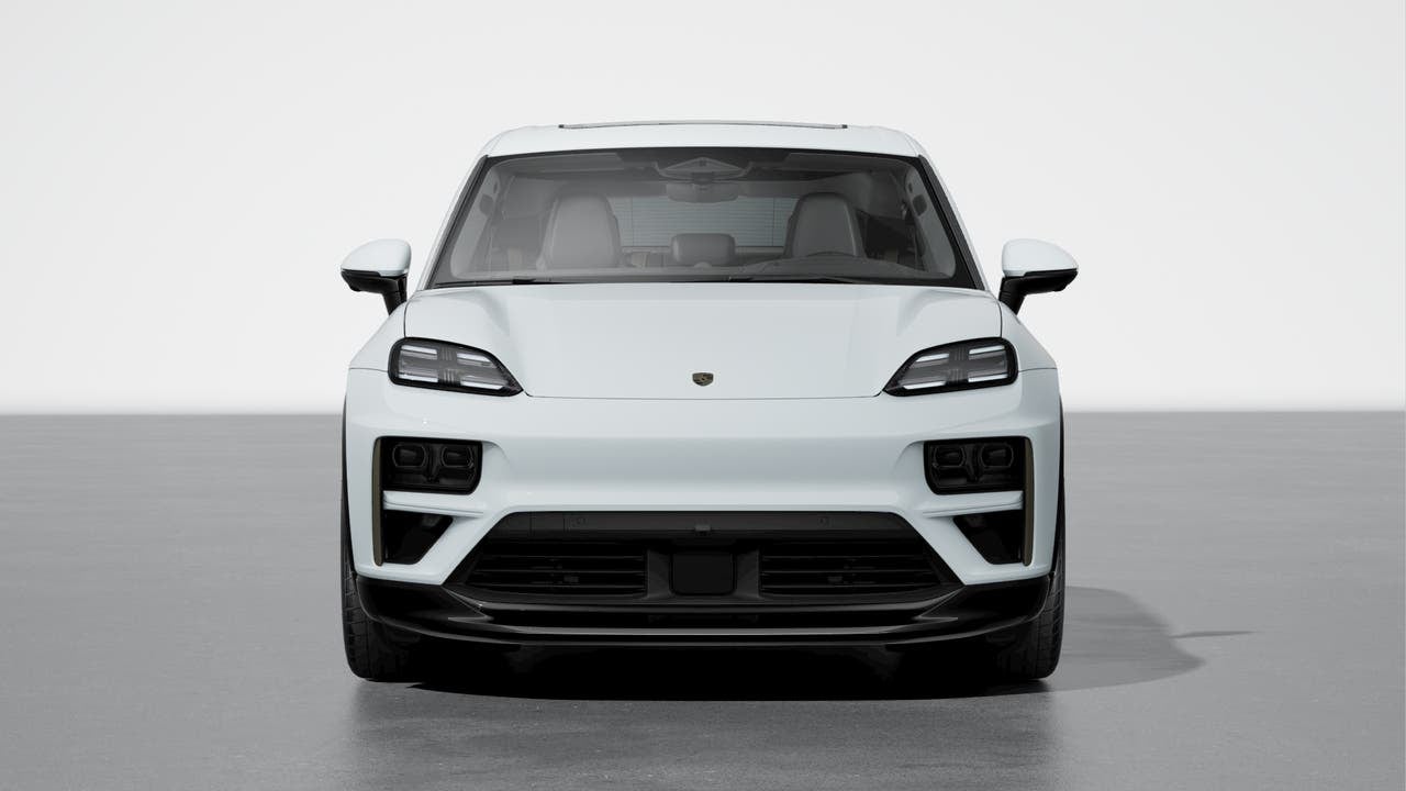 2026 Porsche Macan Macan Turbo Electric