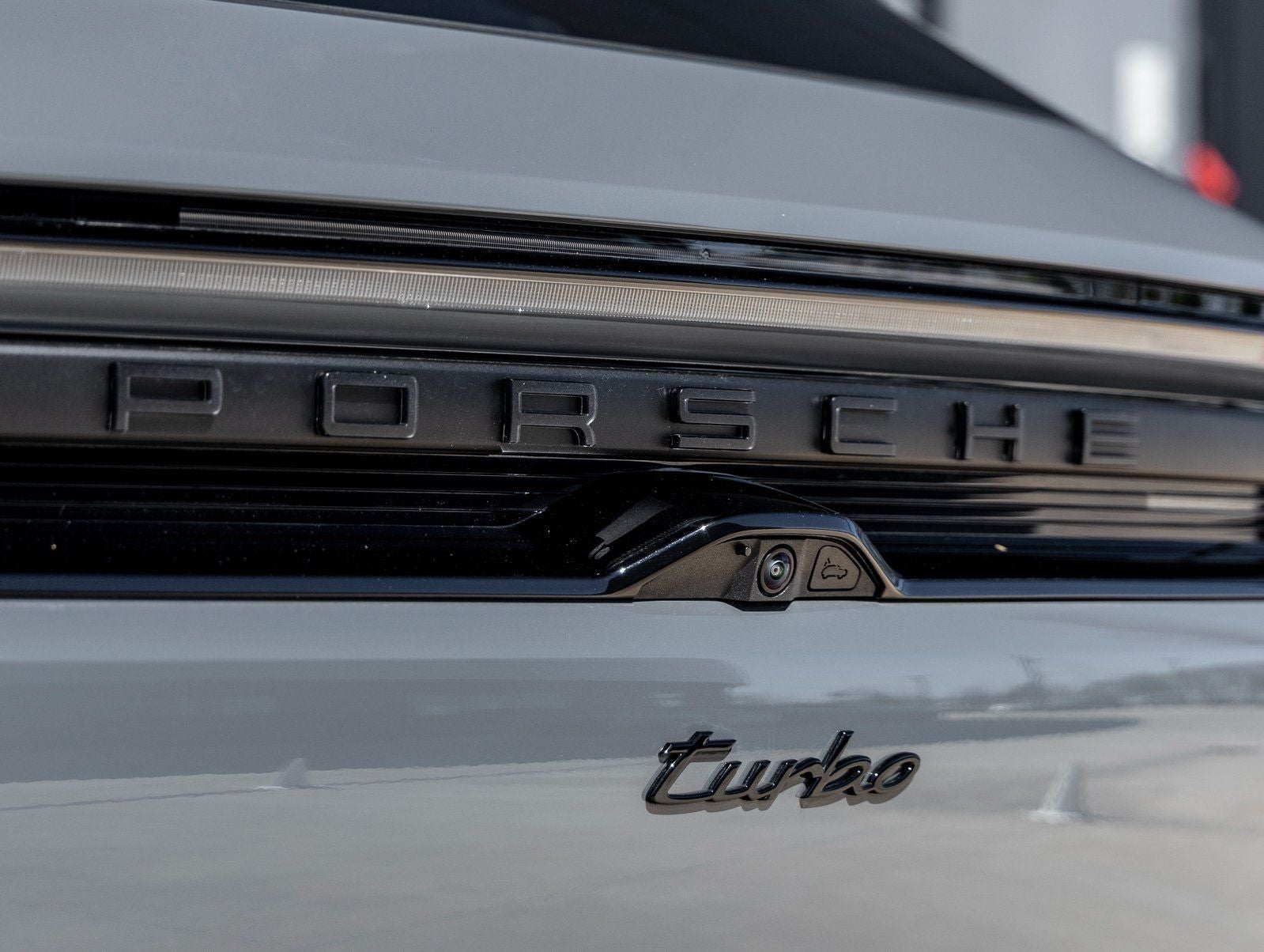 2025 Porsche Macan Electric Macan Turbo Electric