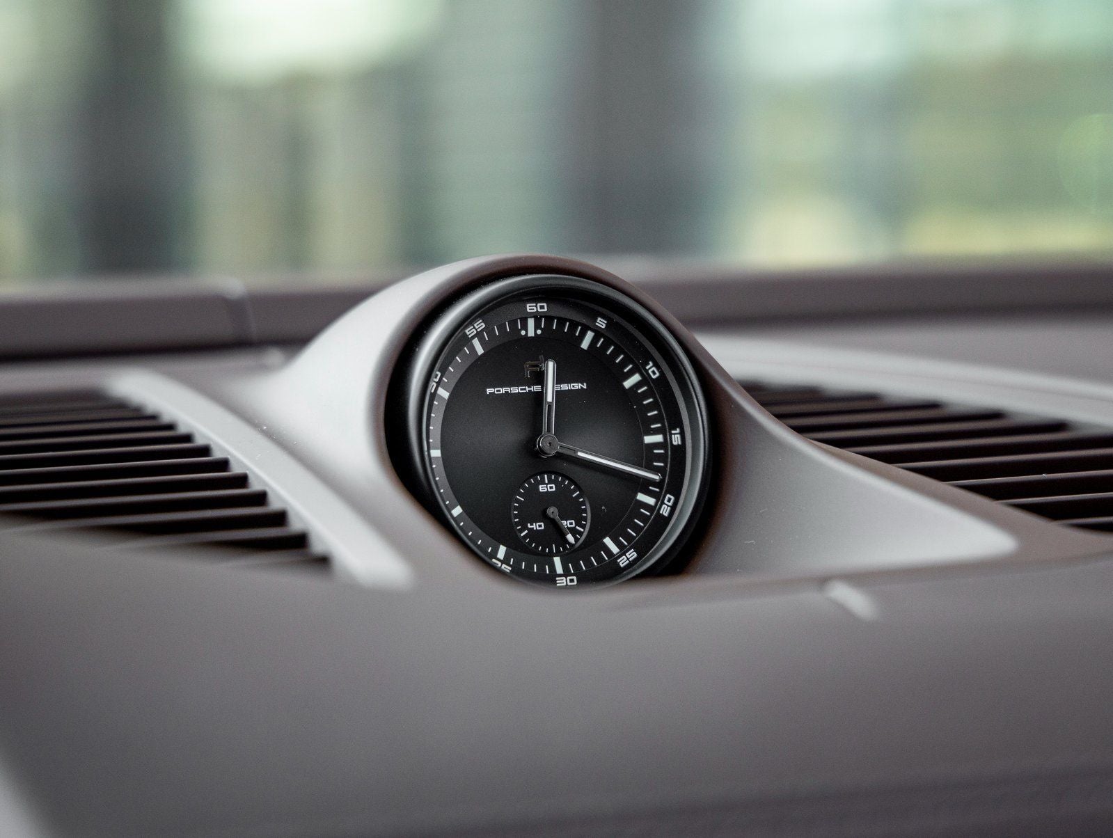 2025 Porsche Macan Electric Macan Turbo Electric