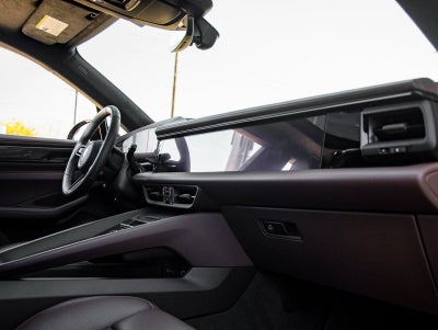 2025 Porsche Macan Electric Macan Turbo Electric