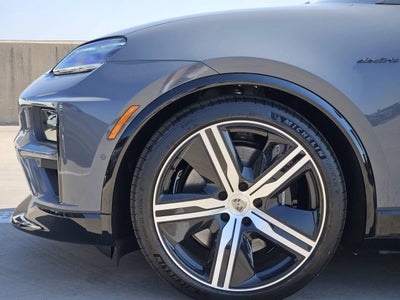 2025 Porsche Macan Electric Macan Turbo Electric