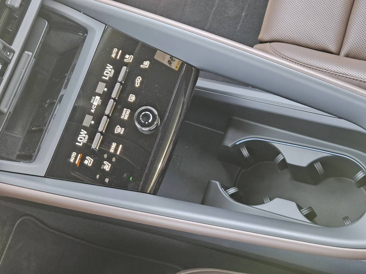 2025 Porsche Macan Electric Macan Turbo Electric