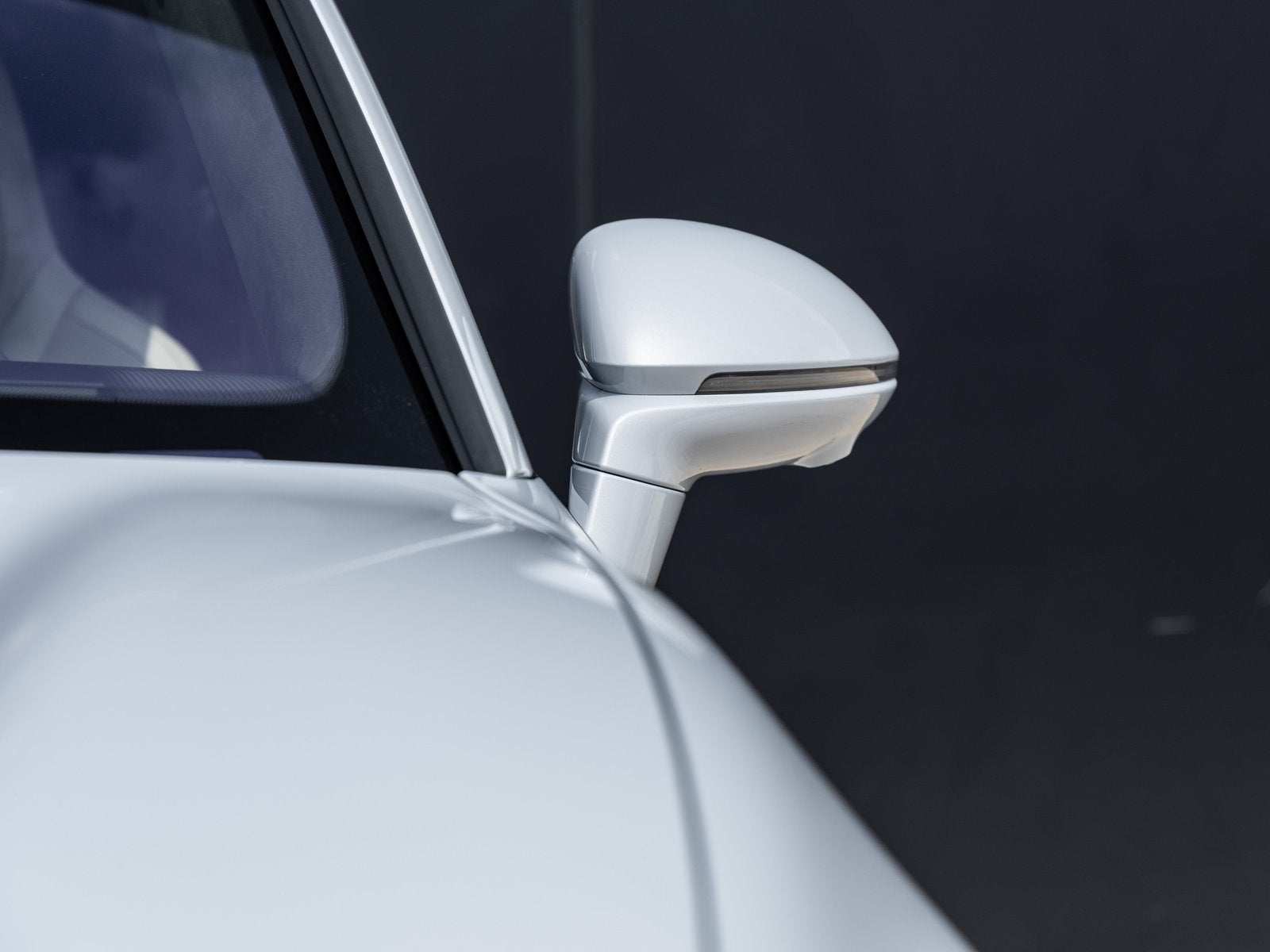 2025 Porsche Macan Electric Macan Turbo Electric