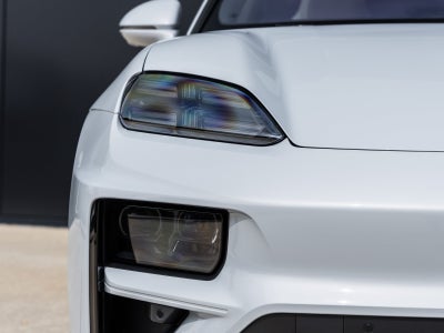 2025 Porsche Macan Electric Macan Turbo Electric