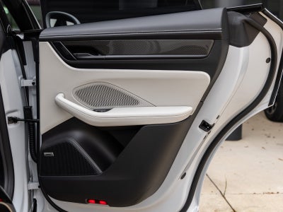 2025 Porsche Macan Electric Macan Turbo Electric