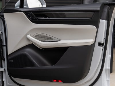 2025 Porsche Macan Electric Macan Turbo Electric