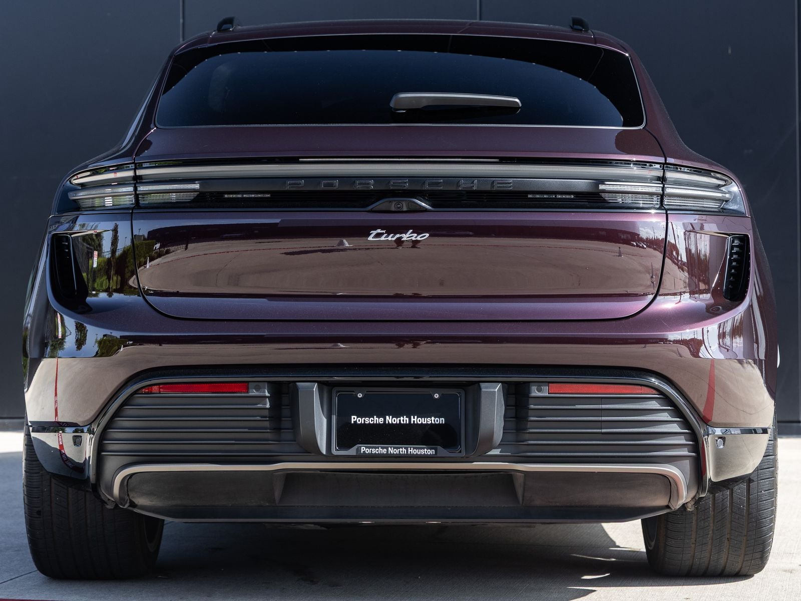 2024 Porsche Macan Macan Turbo