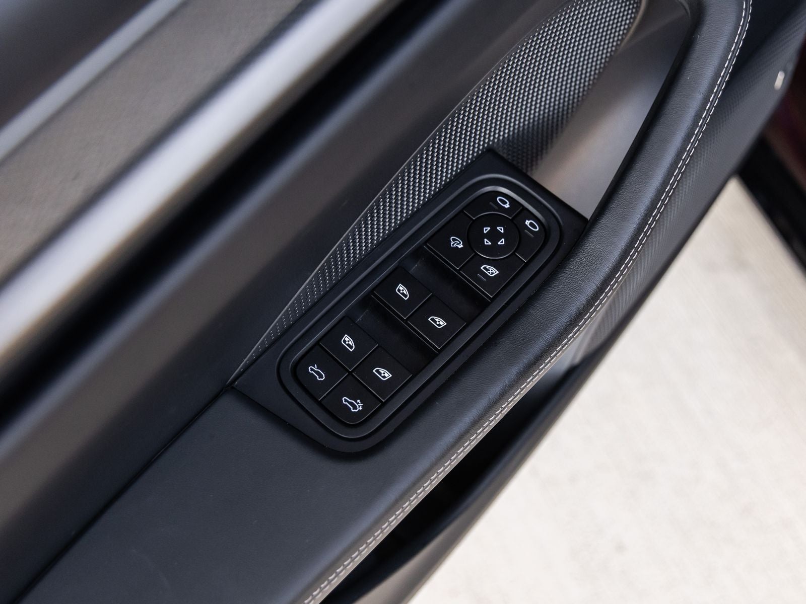 2024 Porsche Macan Macan Turbo