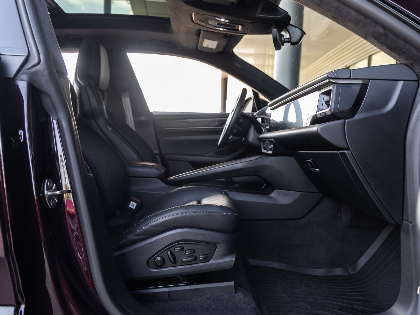 2024 Porsche Macan Macan Turbo
