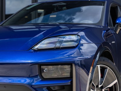 2025 Porsche Macan Turbo Electric