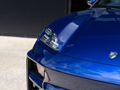 2025 Porsche Macan Turbo Electric