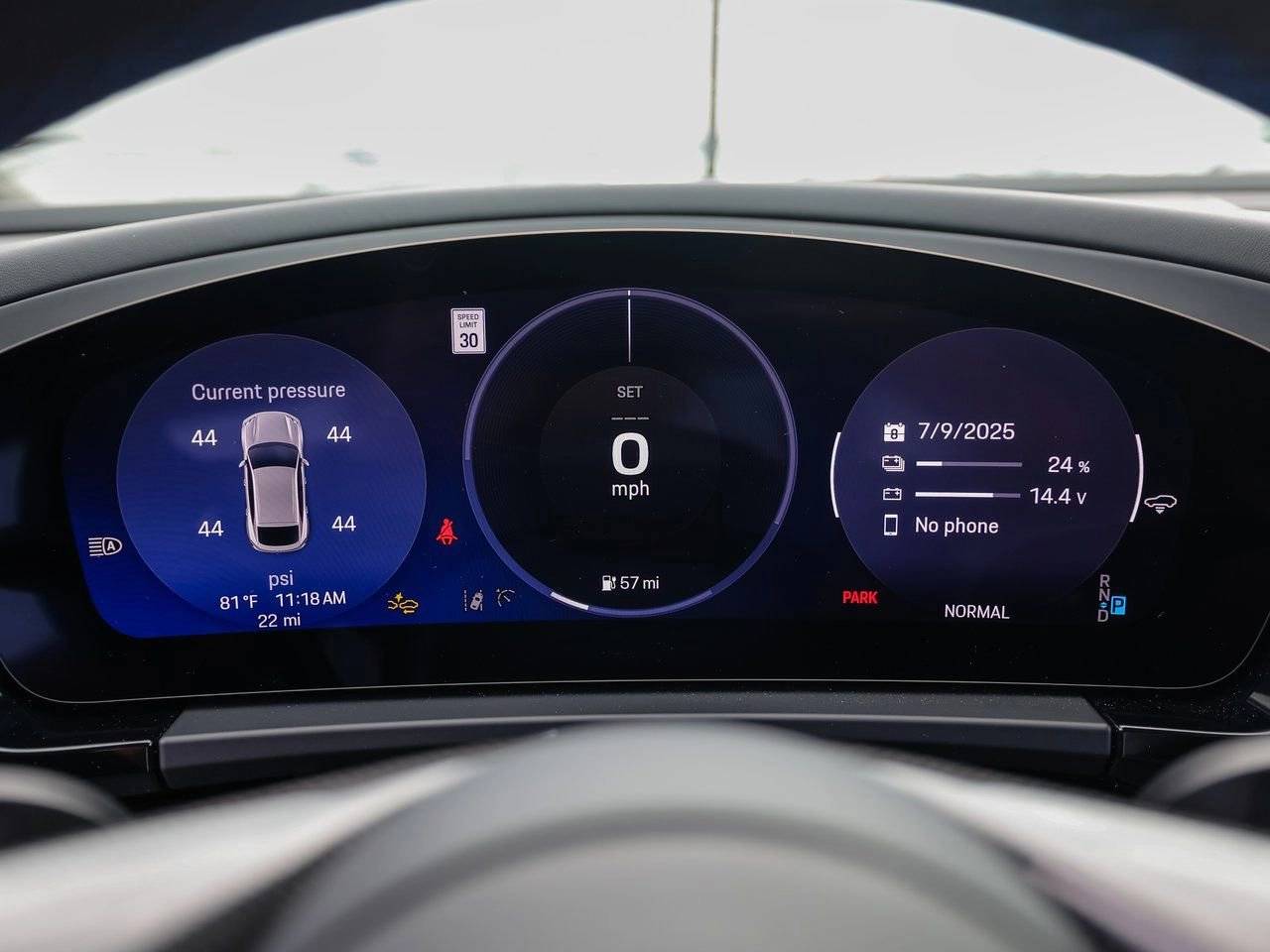 2025 Porsche Macan Turbo Electric