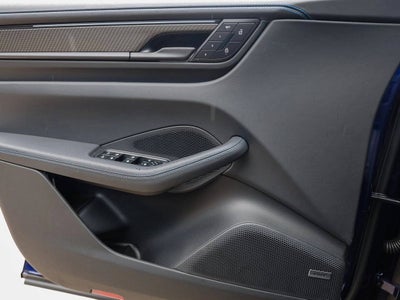 2025 Porsche Macan Turbo Electric