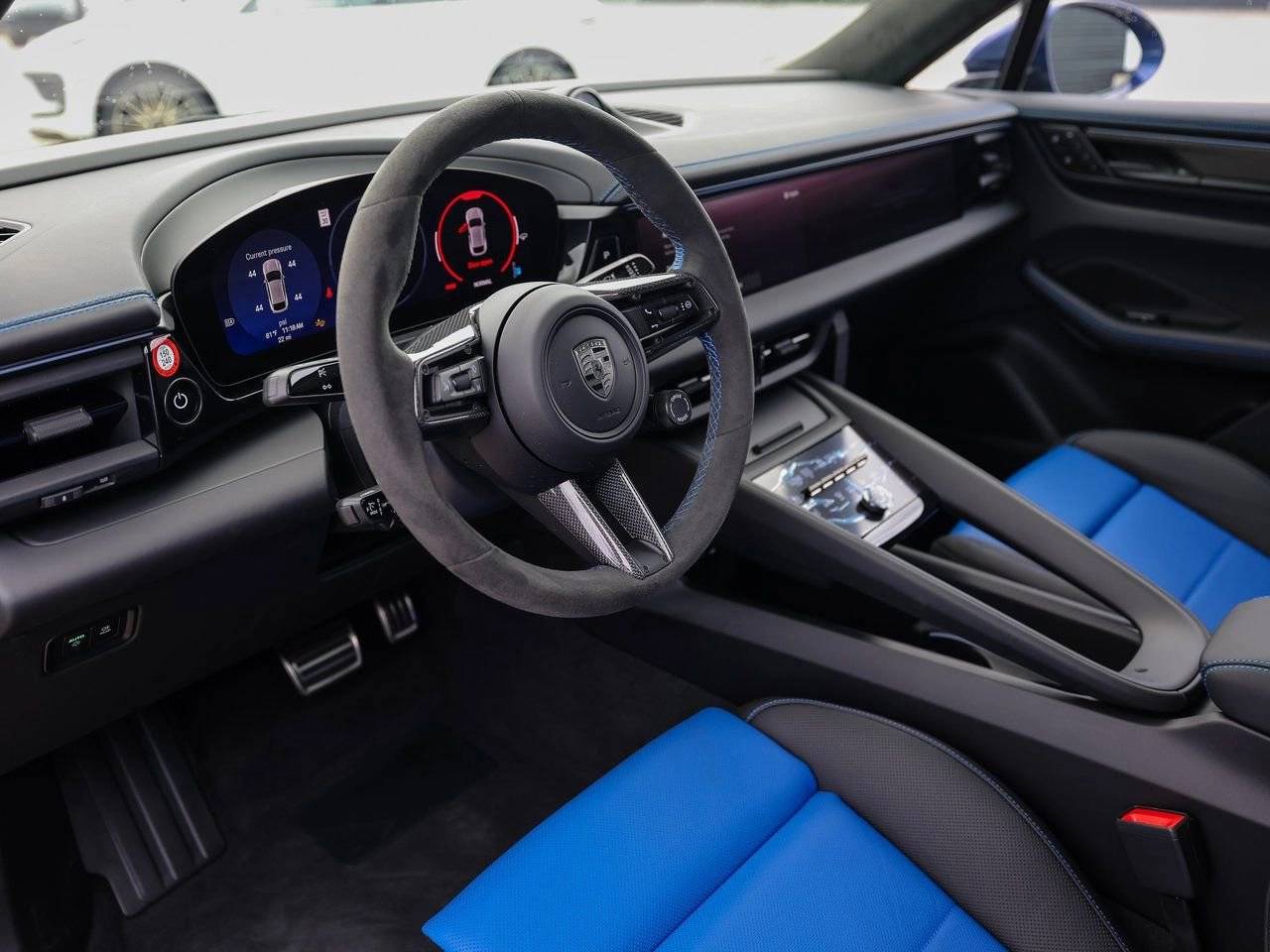 2025 Porsche Macan Turbo Electric