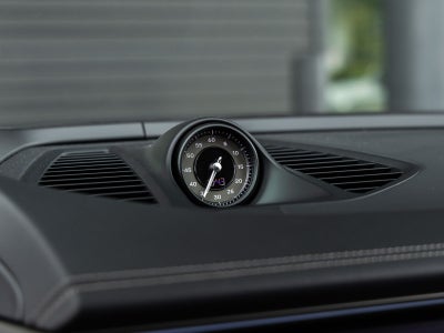 2025 Porsche Macan Turbo Electric