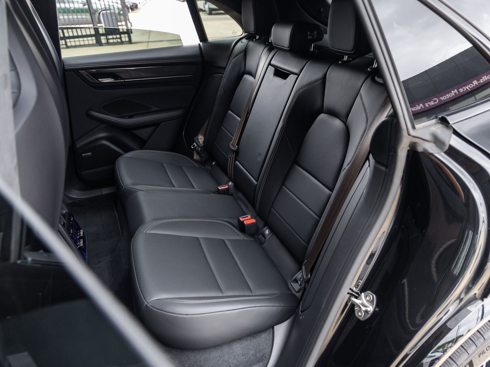2025 Porsche Macan Turbo Electric