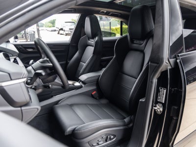 2025 Porsche Macan Turbo Electric