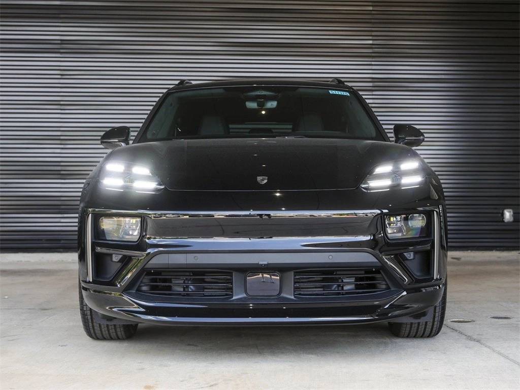 2025 Porsche Macan Turbo Electric