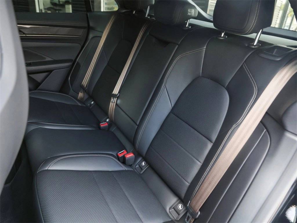 2025 Porsche Macan Turbo Electric