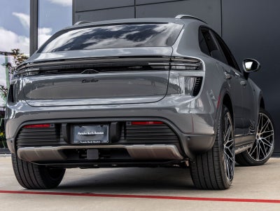 2026 Porsche Macan Macan Turbo Electric
