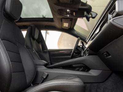 2026 Porsche Macan Macan Turbo Electric