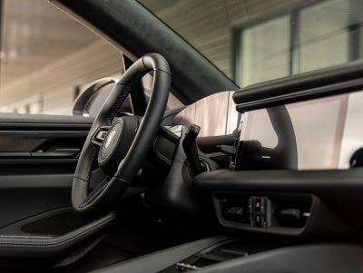 2026 Porsche Macan Macan Turbo Electric
