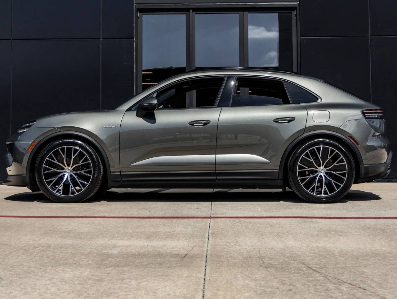 Certified 2026 Porsche Macan Base with VIN WP1AD2XA0TL075590 for sale in Houston, TX