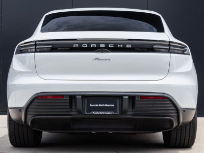 2025 Porsche Macan Electric