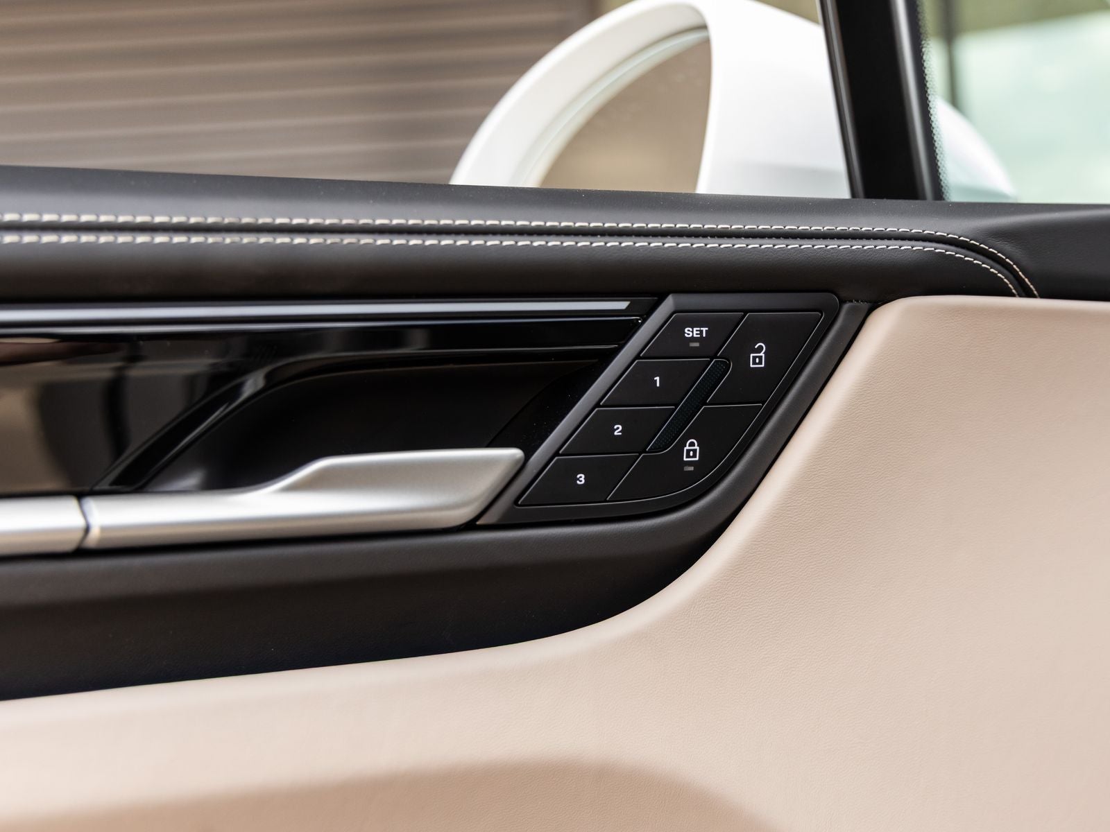 2025 Porsche Macan Electric