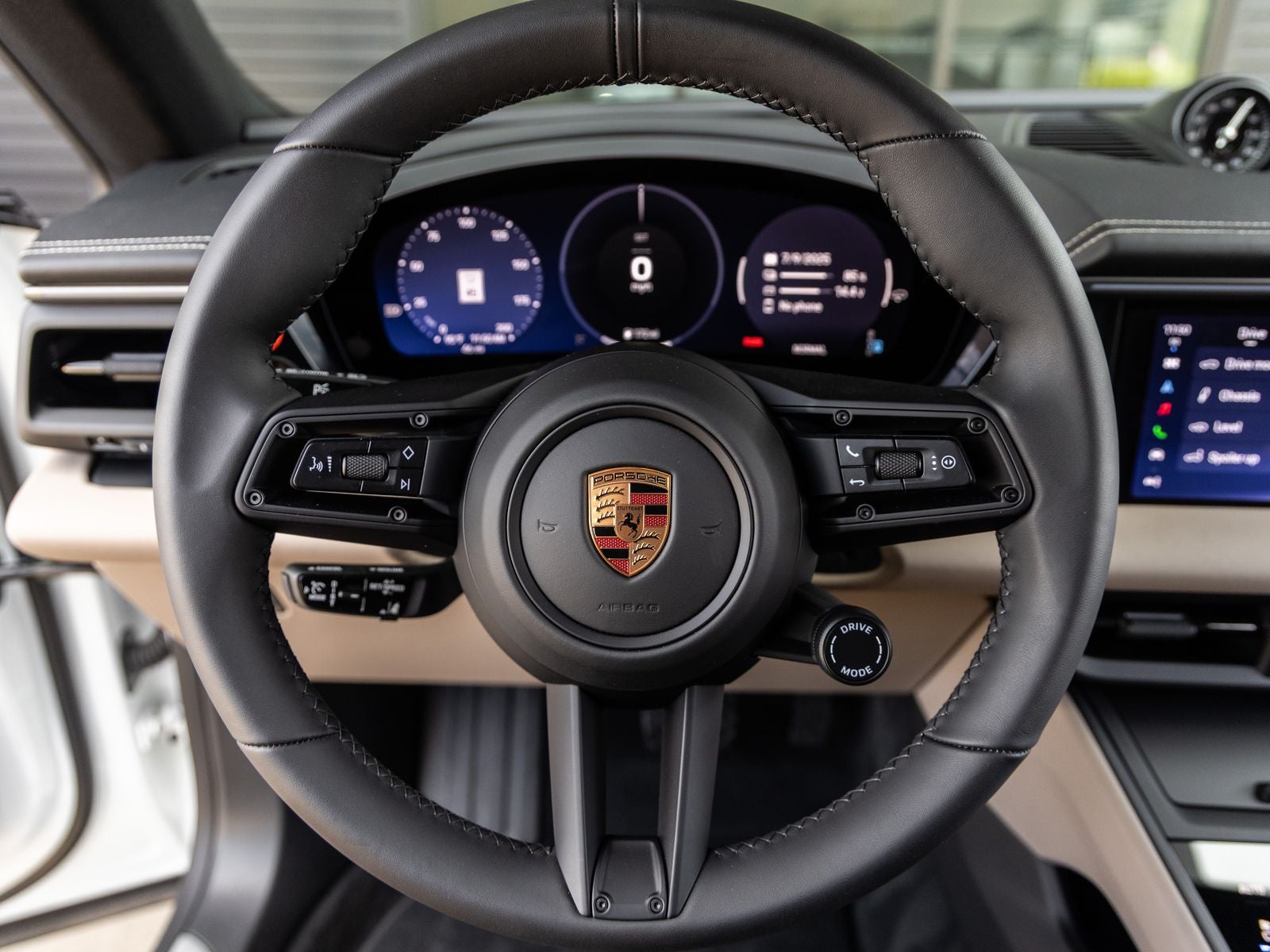 2025 Porsche Macan Electric