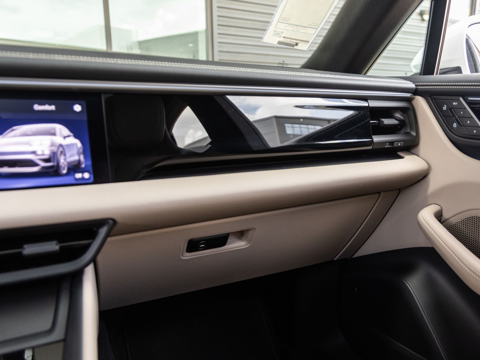 2025 Porsche Macan Electric