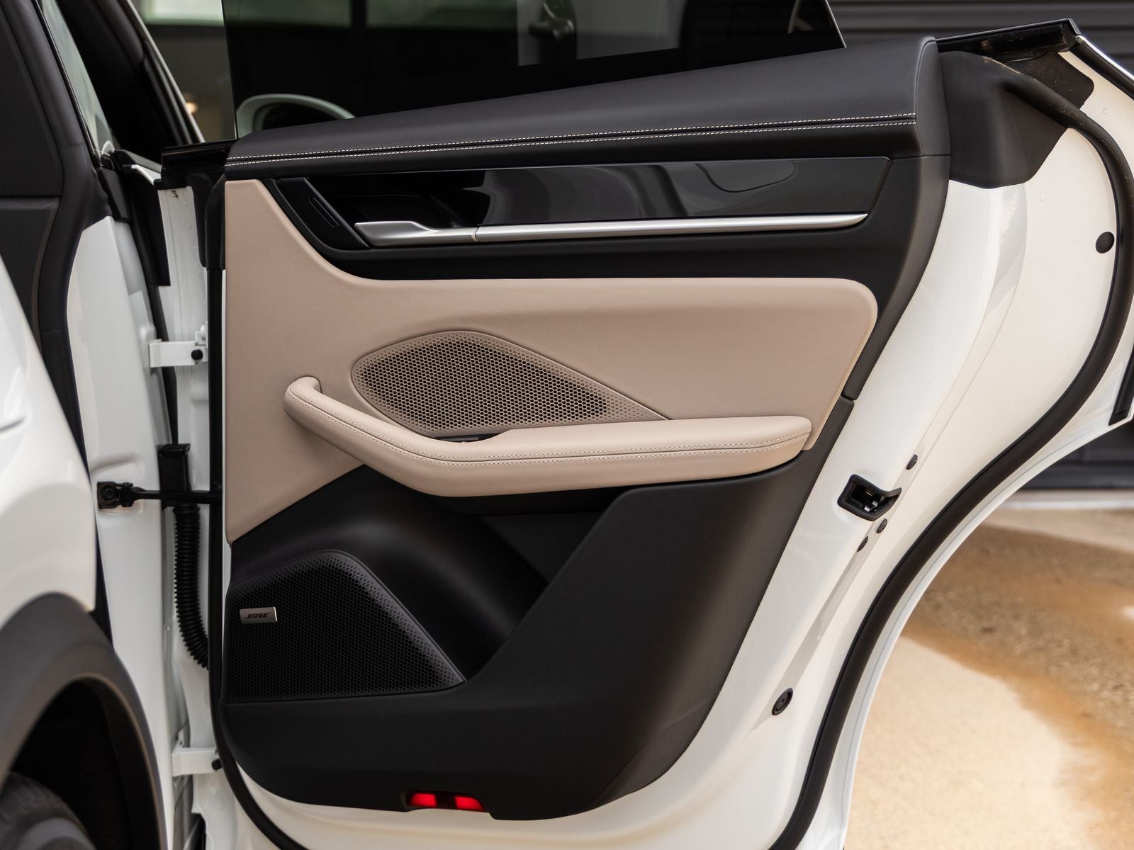 2025 Porsche Macan Electric