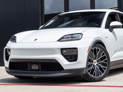 2025 Porsche Macan Electric