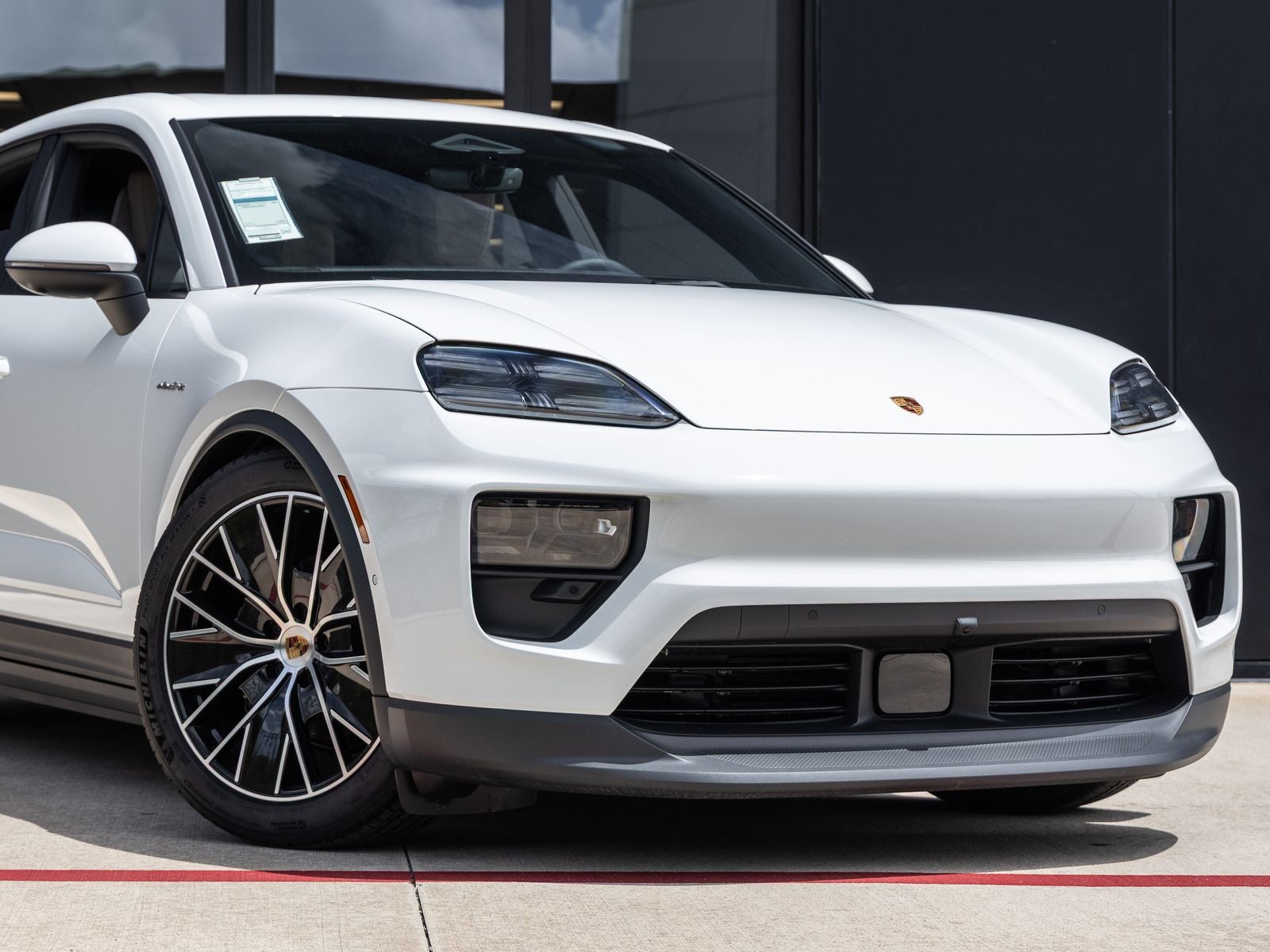 2025 Porsche Macan Electric