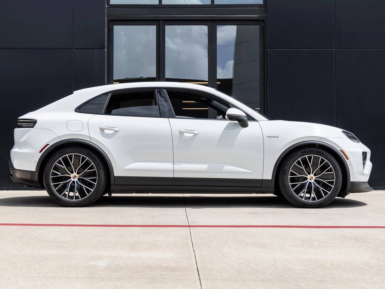 2025 Porsche Macan Electric Macan Electric