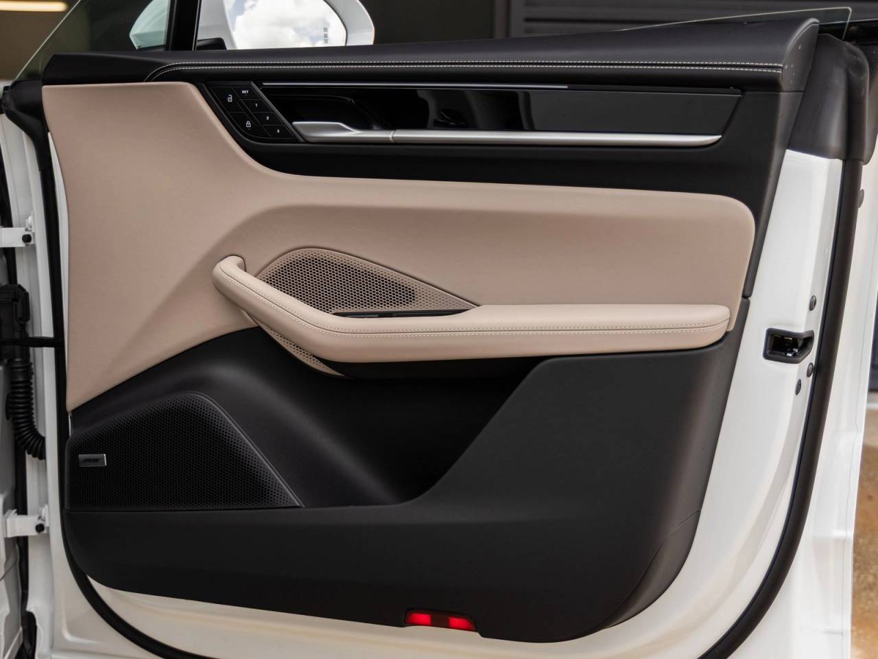 2025 Porsche Macan Electric Macan Electric