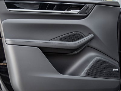 2025 Porsche Macan Electric