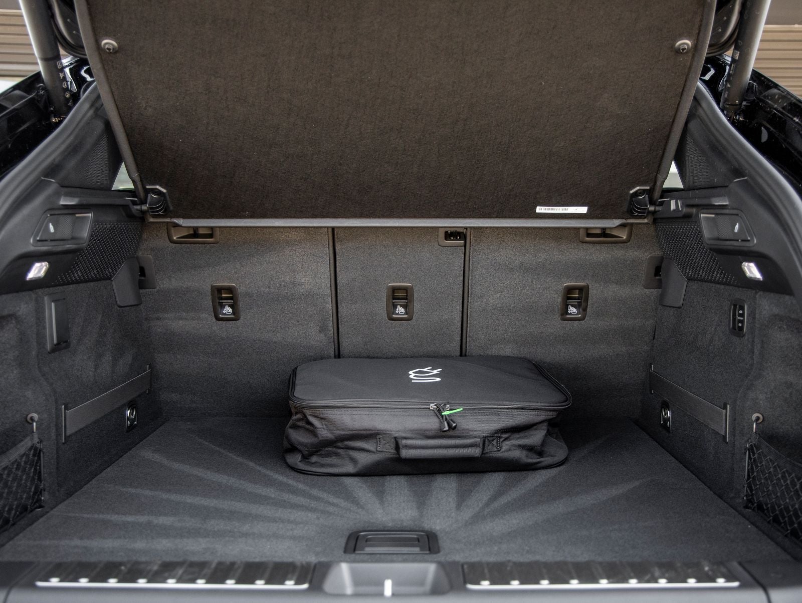 2025 Porsche Macan Electric