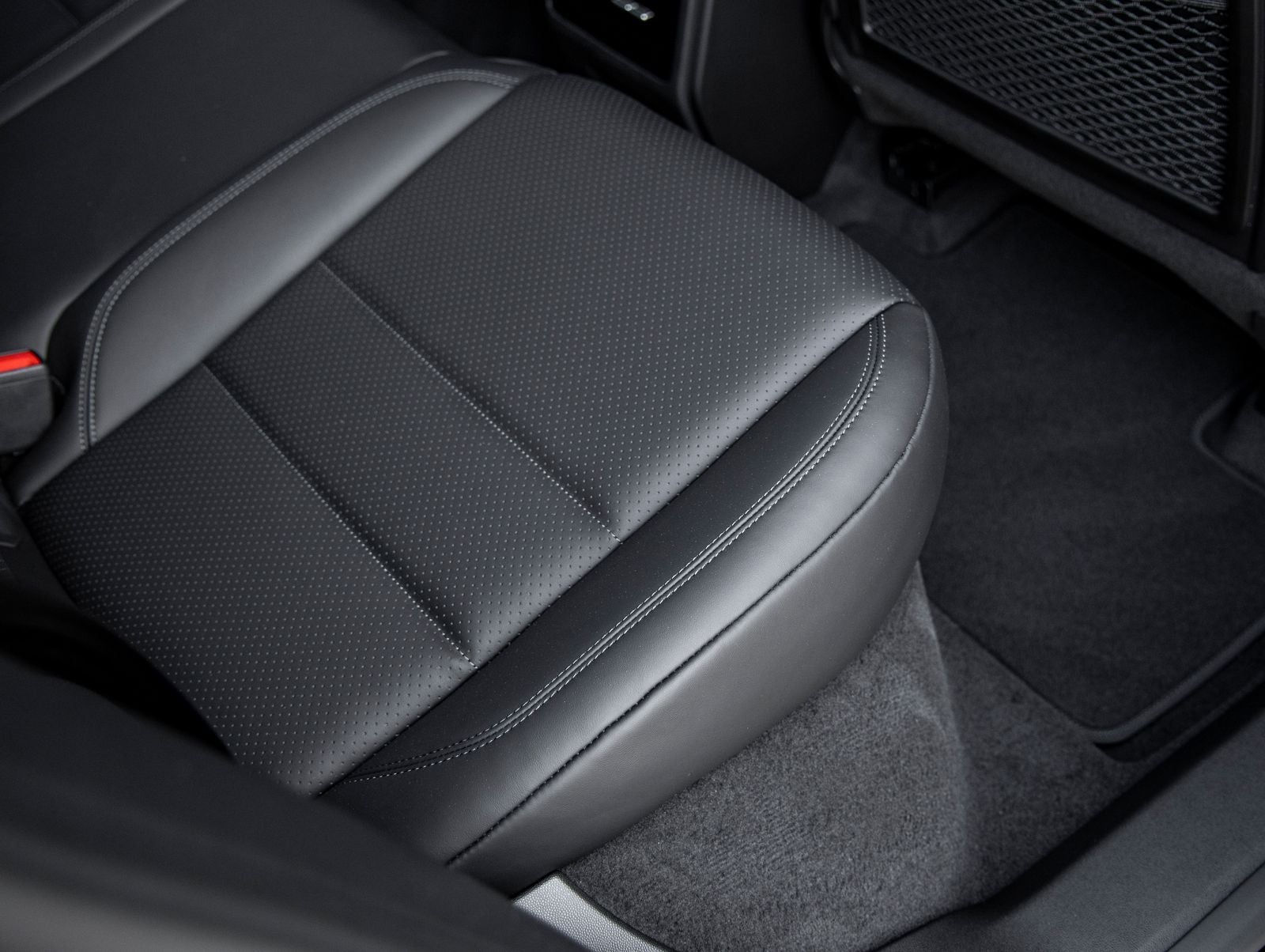 2025 Porsche Macan Electric