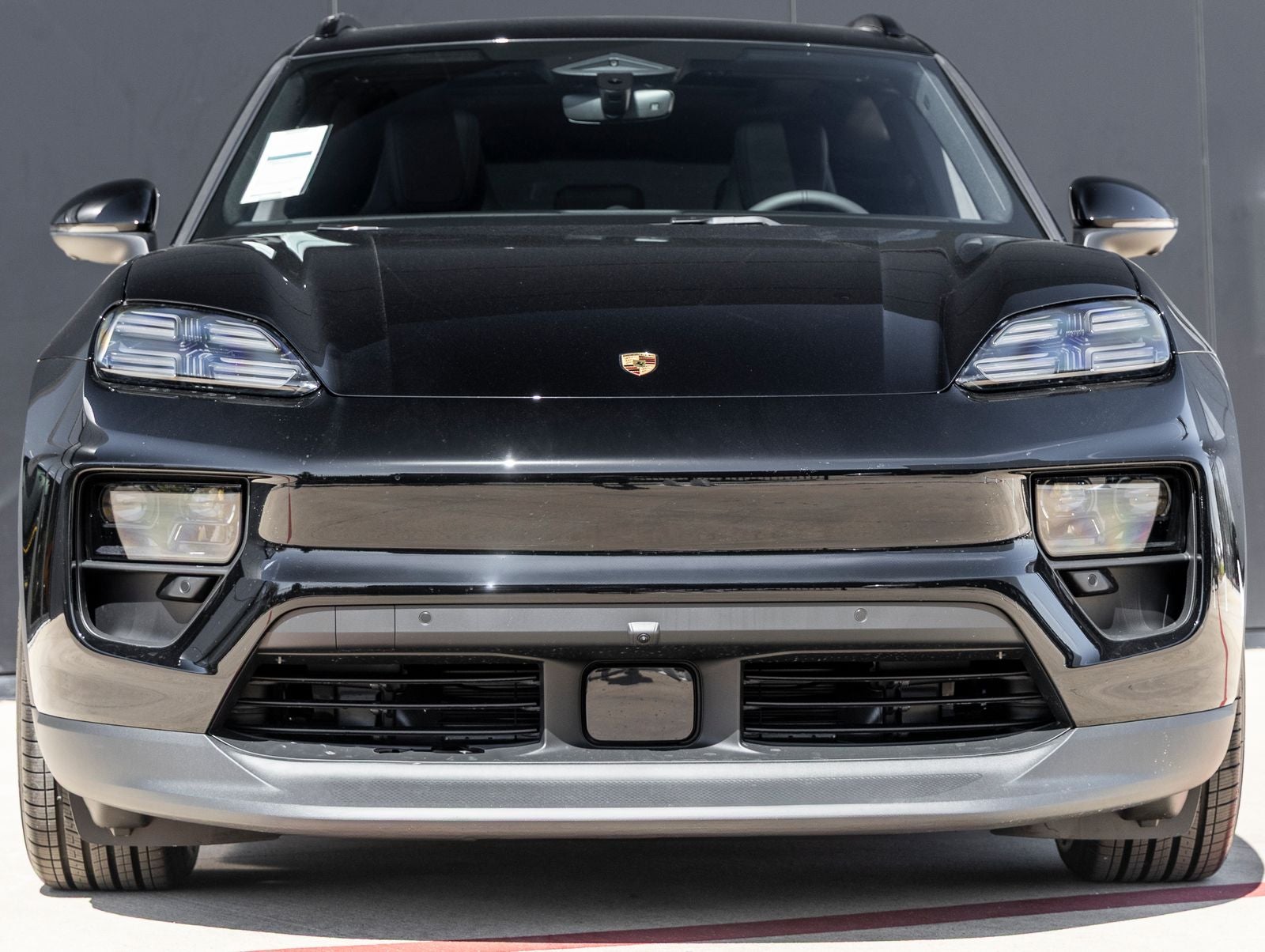 2025 Porsche Macan Electric