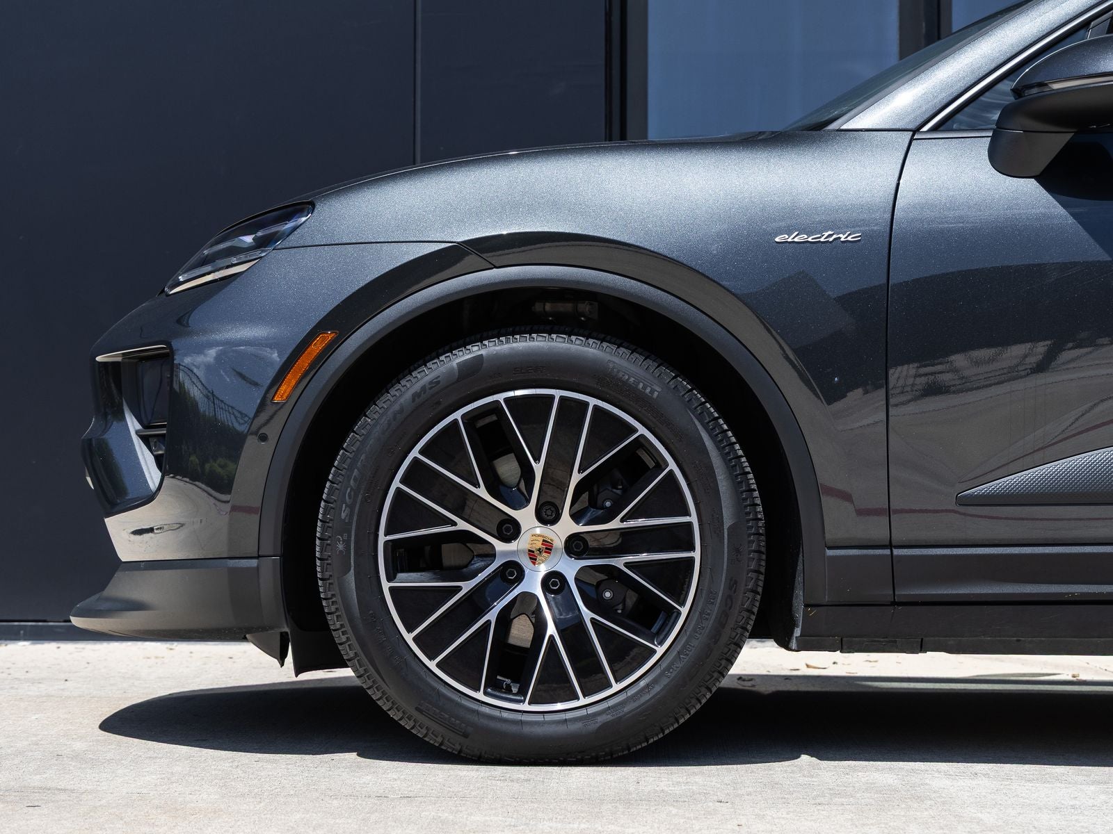 2025 Porsche Macan Electric