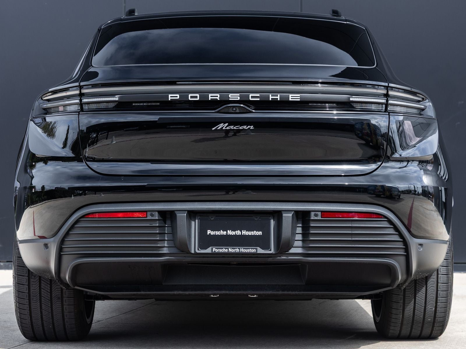 2025 Porsche Macan Macan Electric