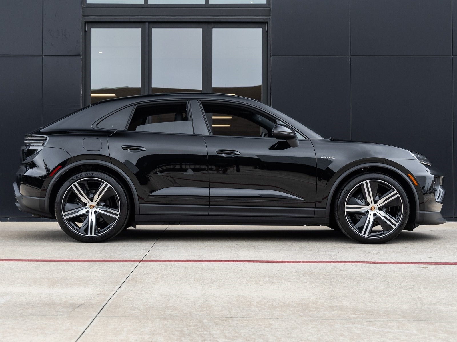 2025 Porsche Macan Electric Macan Electric